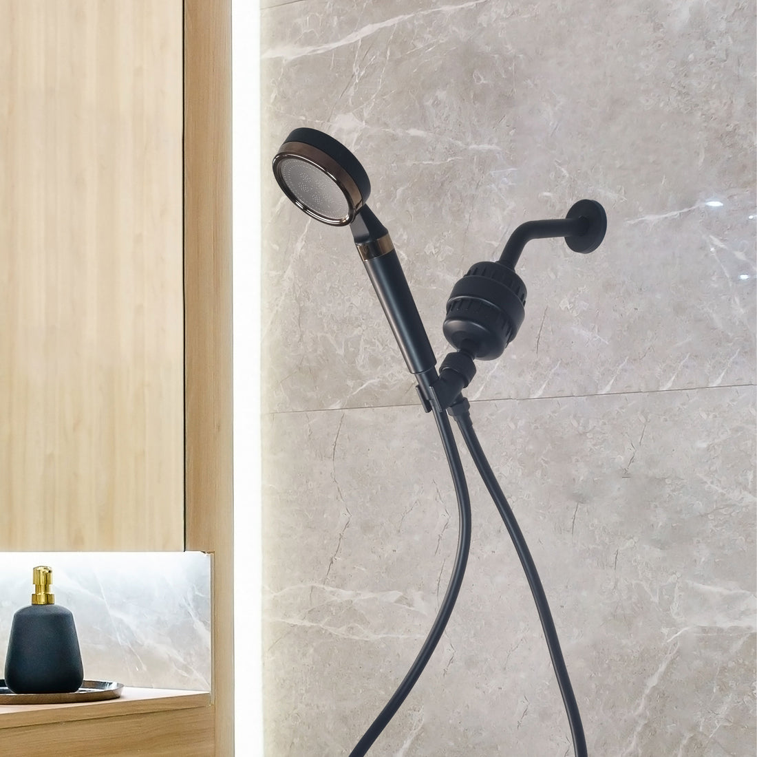 MineralStream™ BLACK – Vitamin-C-Komplett-Duschset